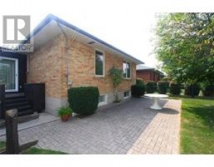 44 Badger Dr, Toronto, Ontario, Canada