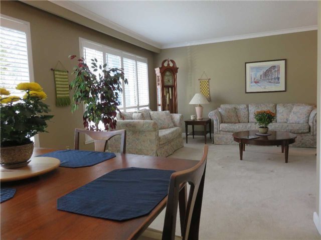 24 Millburn Dr, Toronto, Ontario, Canada photo 3