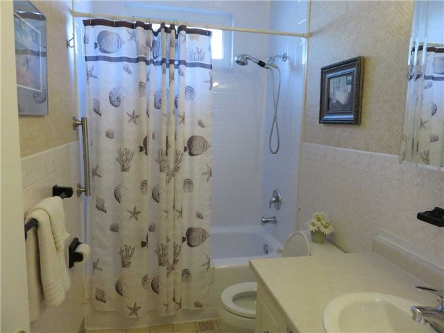 24 Millburn Dr, Toronto, Ontario, Canada