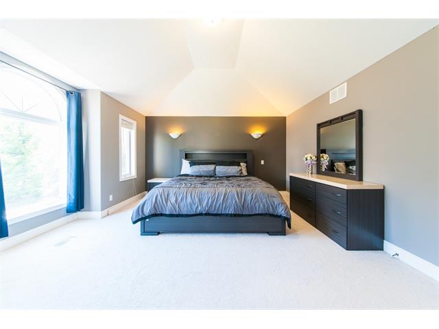 681 Salzburg Drive, Waterloo, Ontario, Canada