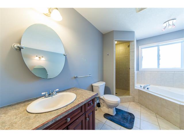 681 Salzburg Drive, Waterloo, Ontario, Canada