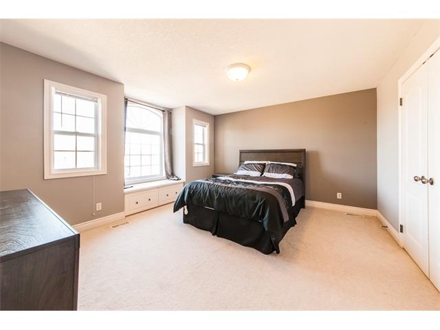 681 Salzburg Drive, Waterloo, Ontario, Canada