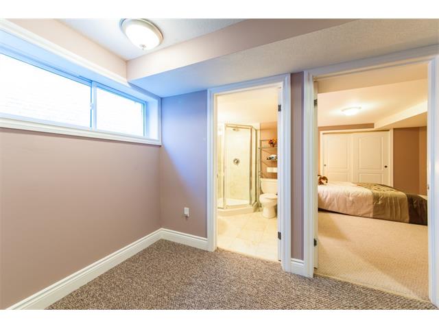 681 Salzburg Drive, Waterloo, Ontario, Canada