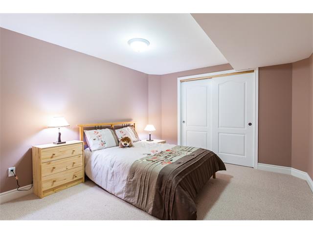 681 Salzburg Drive, Waterloo, Ontario, Canada