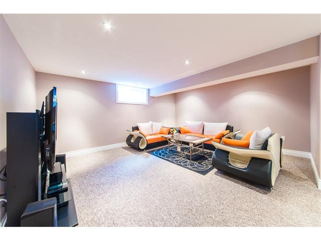 681 Salzburg Drive, Waterloo, Ontario, Canada
