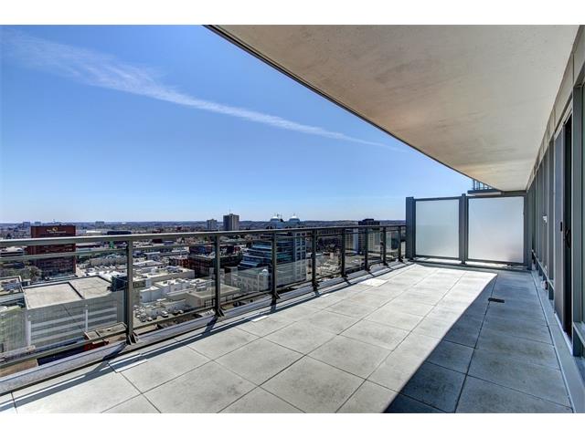 1604 85 Duke Street W, Kitchener Ontario, Canada