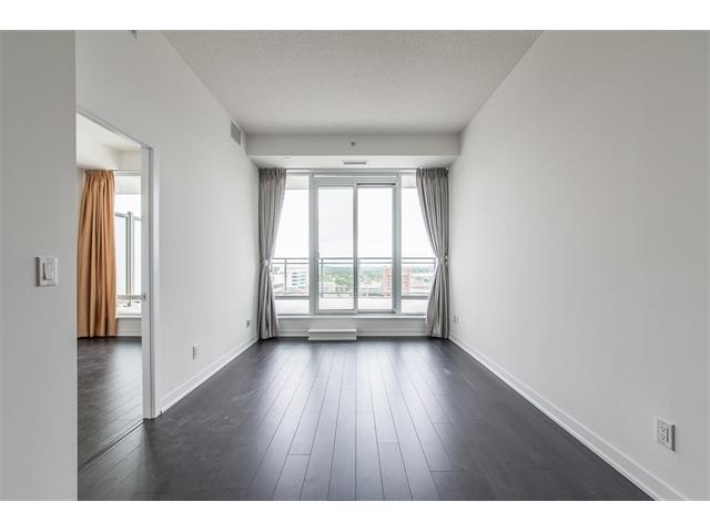 1604 85 Duke Street W, Kitchener Ontario, Canada
