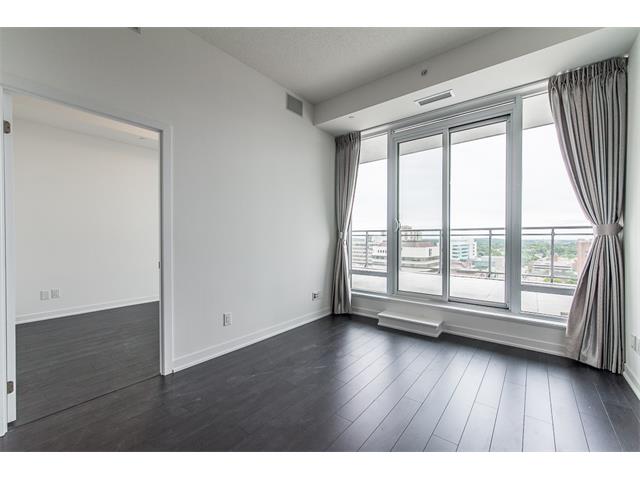 1604 85 Duke Street W, Kitchener Ontario, Canada