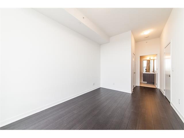 1604 85 Duke Street W, Kitchener Ontario, Canada