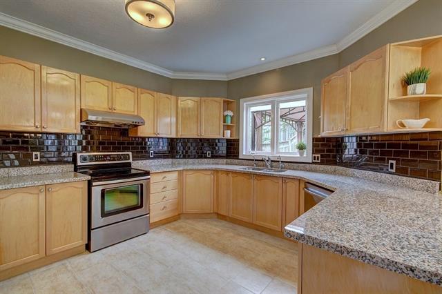 743 Cedar Bend Drive, Waterloo, Ontario, Canada