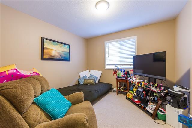 831 Grand Banks Drive, Waterloo, Ontario, Canada