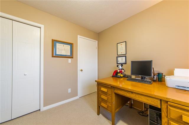 831 Grand Banks Drive, Waterloo, Ontario, Canada