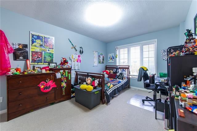 831 Grand Banks Drive, Waterloo, Ontario, Canada