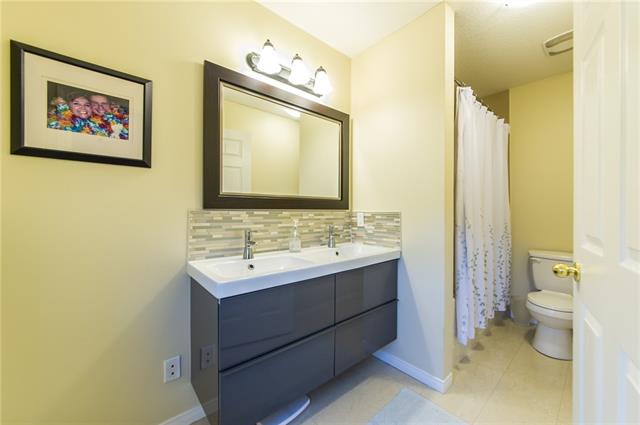 831 Grand Banks Drive, Waterloo, Ontario, Canada