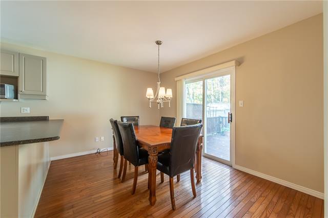 556 Beechwood Drive, Waterloo, Ontario, Canada