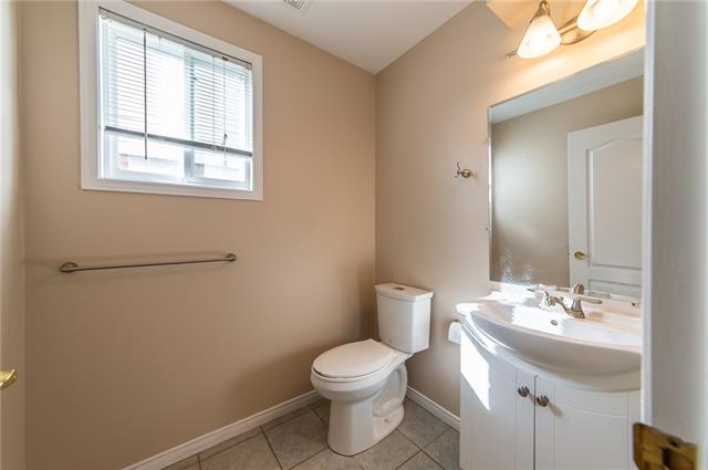 556 Beechwood Drive, Waterloo, Ontario, Canada