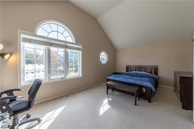 556 Beechwood Drive, Waterloo, Ontario, Canada