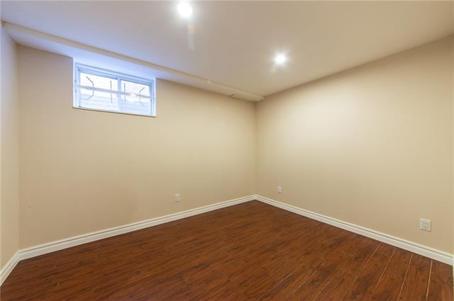 556 Beechwood Drive, Waterloo, Ontario, Canada