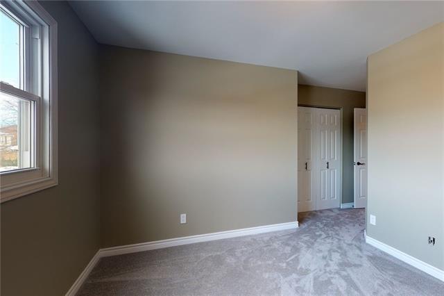 75 Royal Orchard Place, Kitchener, Ontario, Canada