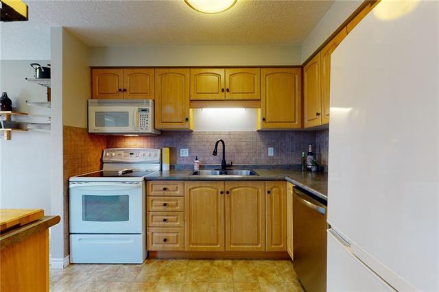 681 Columbia Forest Boulevard, Waterloo, Ontario, Canada