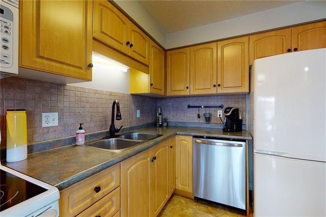 681 Columbia Forest Boulevard, Waterloo, Ontario, Canada