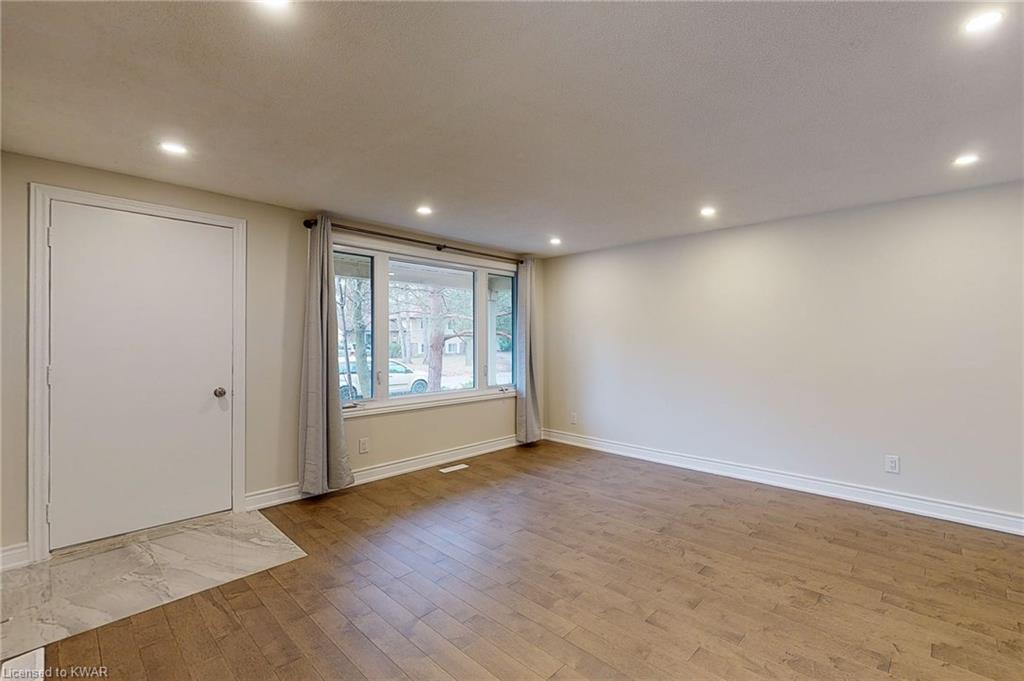 426 Midwood Crescent, Waterloo, Ontario, Canada