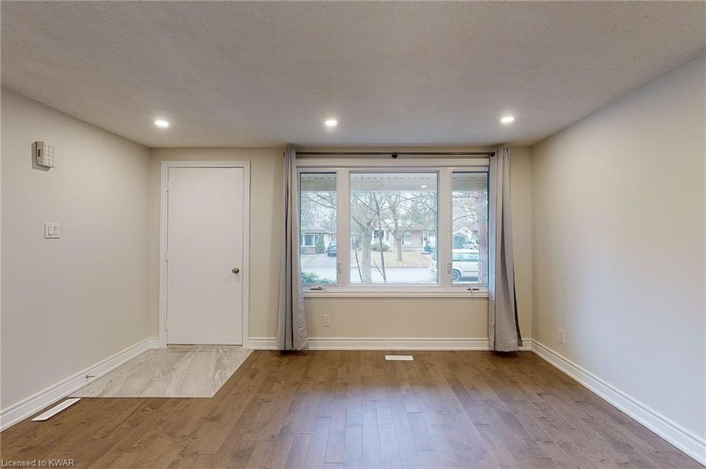 426 Midwood Crescent, Waterloo, Ontario, Canada