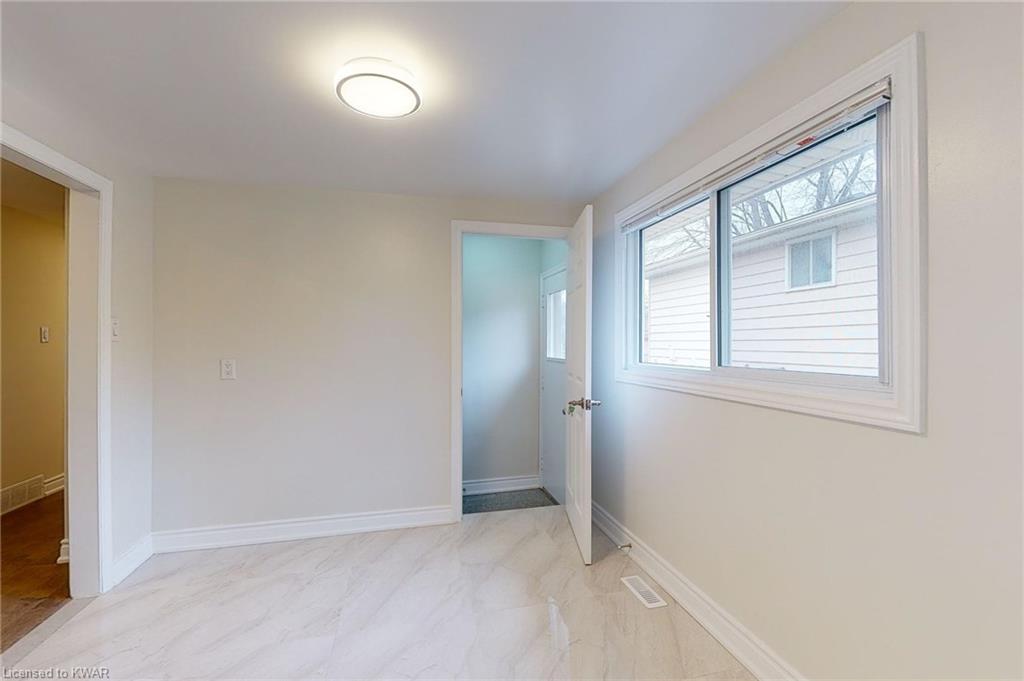 426 Midwood Crescent, Waterloo, Ontario, Canada