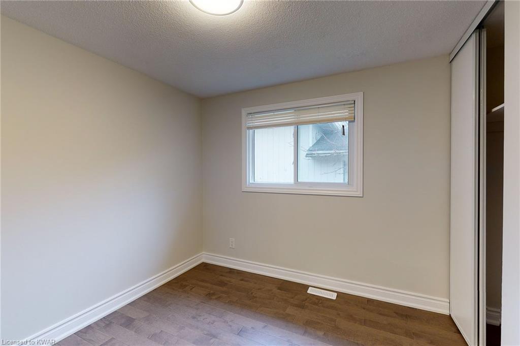 426 Midwood Crescent, Waterloo, Ontario, Canada