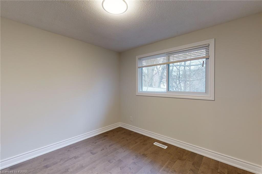 426 Midwood Crescent, Waterloo, Ontario, Canada