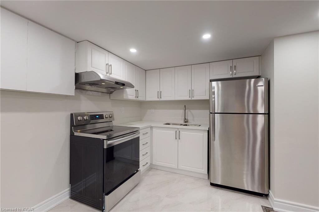 426 Midwood Crescent, Waterloo, Ontario, Canada