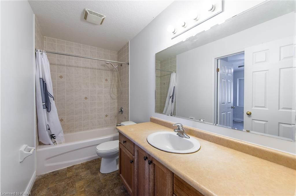 619 WILD GINGER Avenue Unit# J54, Waterloo, Ontario, Canada
