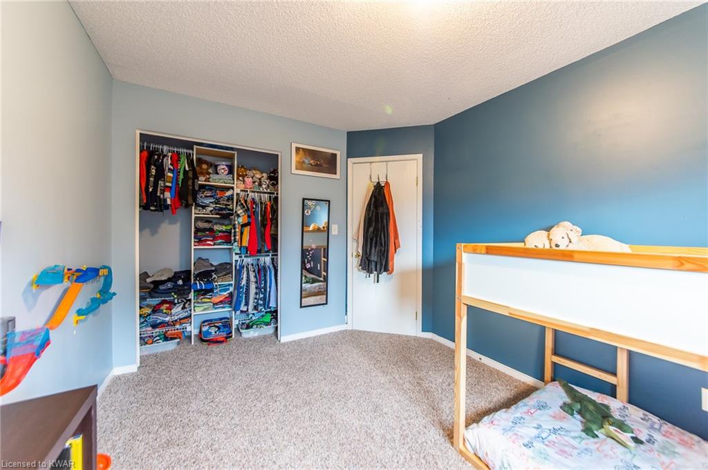 715 ANGLER Way, Waterloo, Ontario, Canada