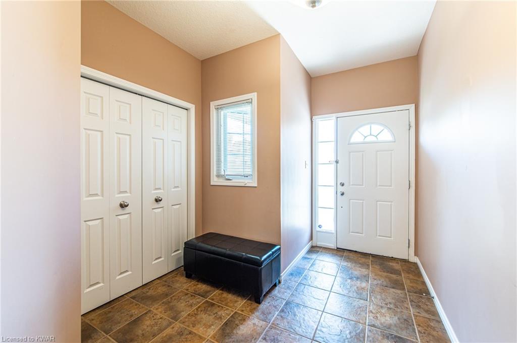 690 WINTERBERRY Avenue, Waterloo, Ontario, Canada