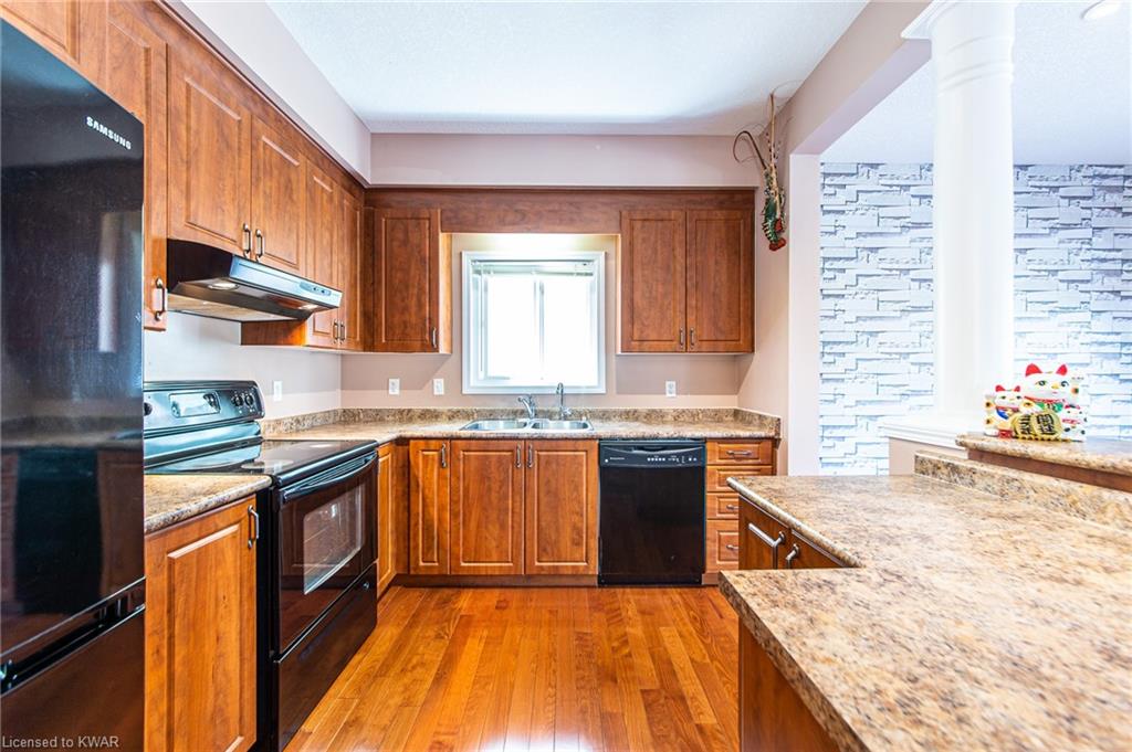 690 WINTERBERRY Avenue, Waterloo, Ontario, Canada