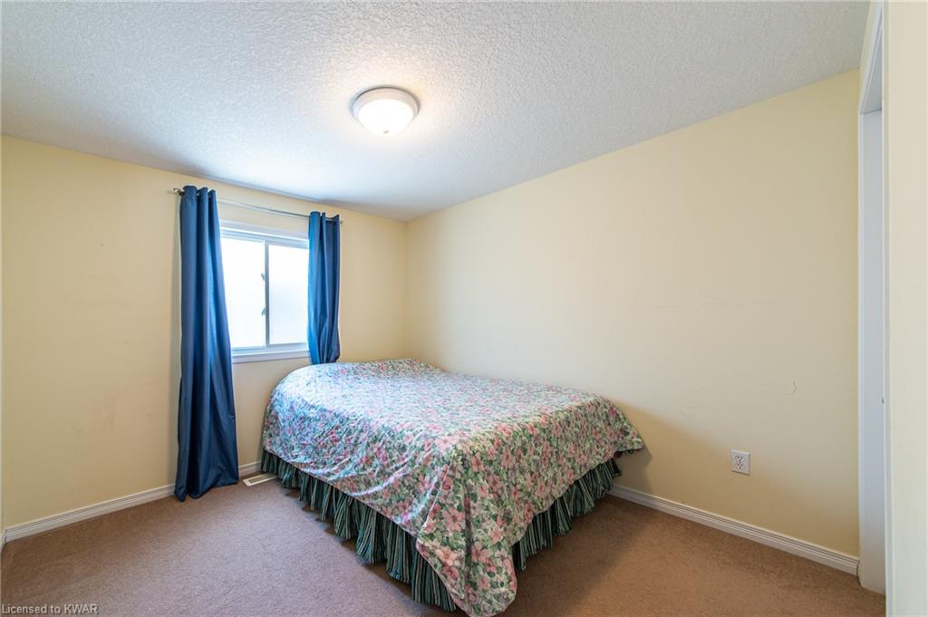 690 WINTERBERRY Avenue, Waterloo, Ontario, Canada