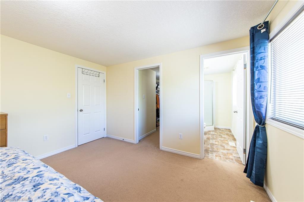 690 WINTERBERRY Avenue, Waterloo, Ontario, Canada