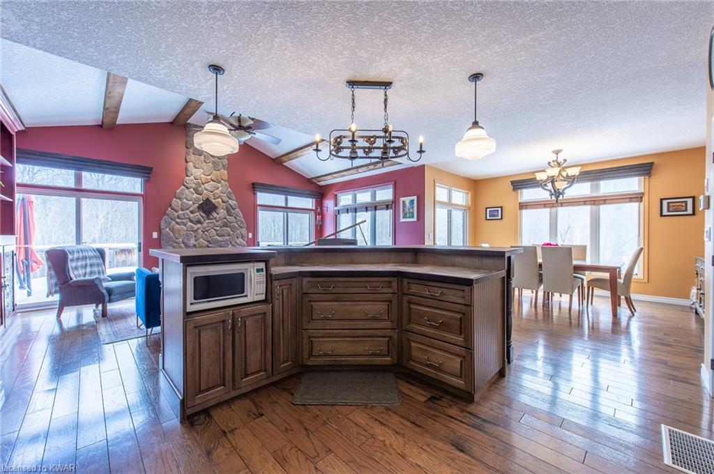 307 RED OSIER Road, Waterloo, Ontario, Canada