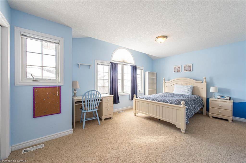 307 RED OSIER Road, Waterloo, Ontario, Canada