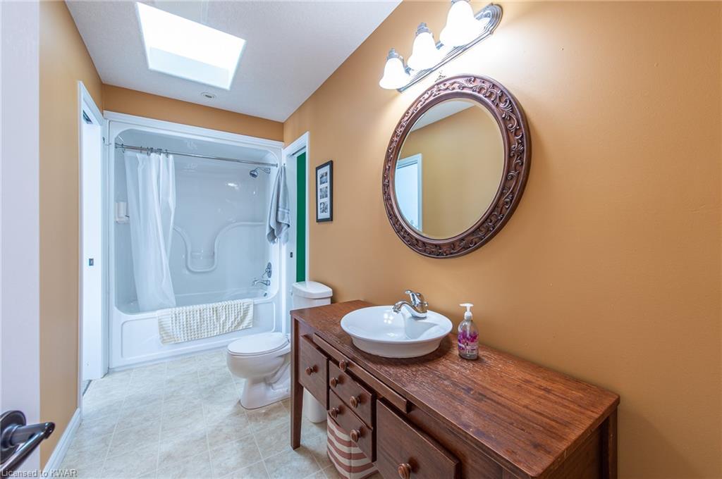 307 RED OSIER Road, Waterloo, Ontario, Canada