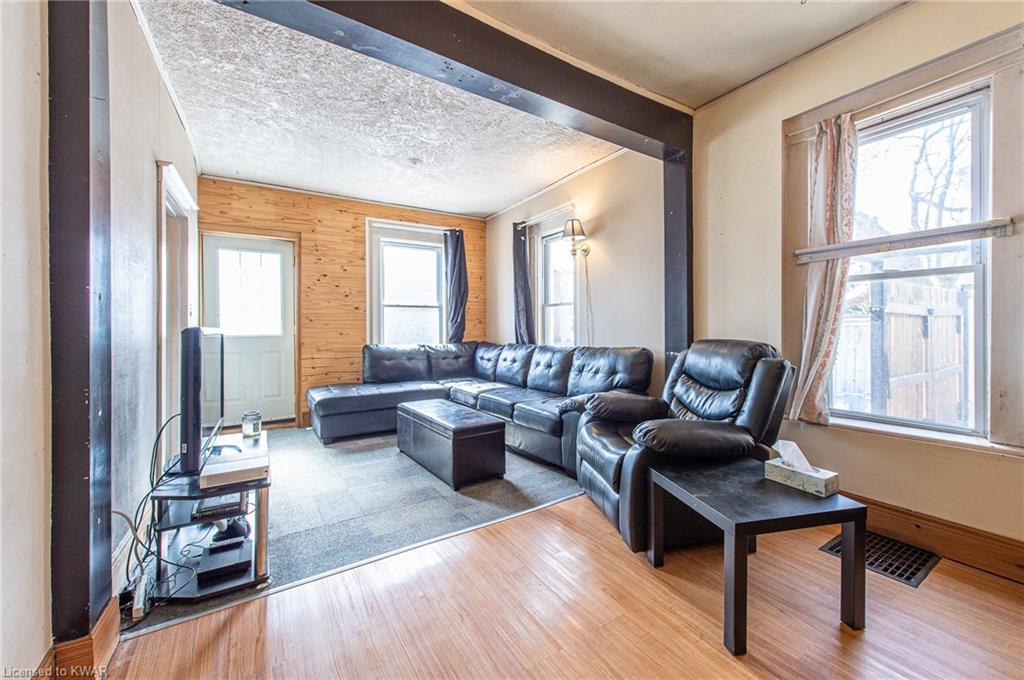 90 POLLOCK Avenue, Cambridge, Ontario, Canada