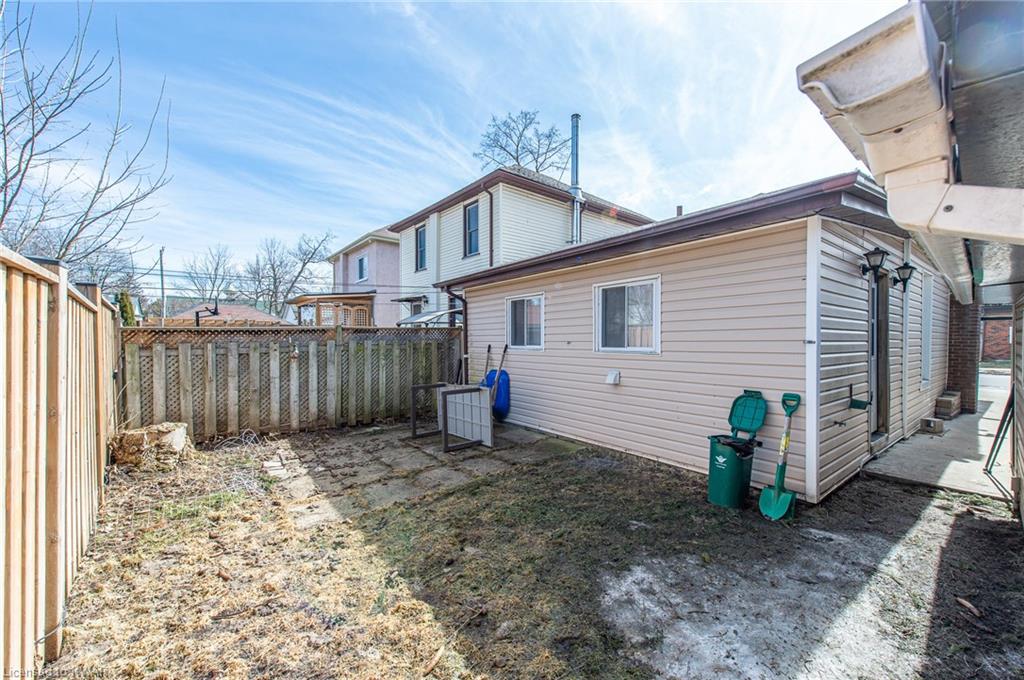 90 POLLOCK Avenue, Cambridge, Ontario, Canada