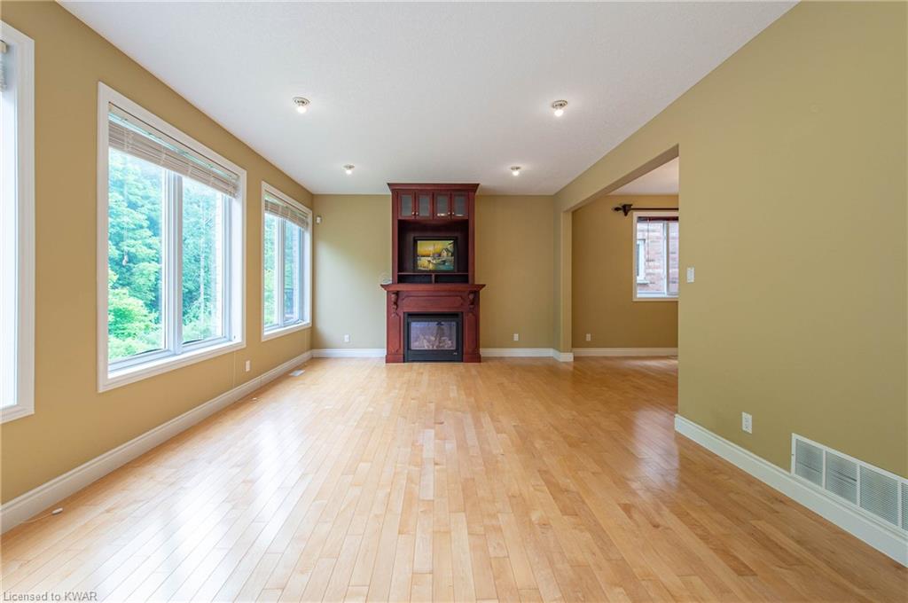 315 RED OSIER Road, Waterloo, Ontario, Canada