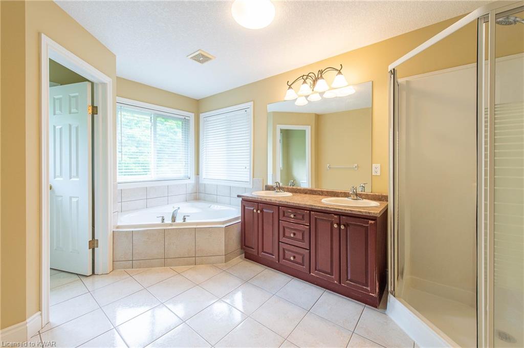 315 RED OSIER Road, Waterloo, Ontario, Canada