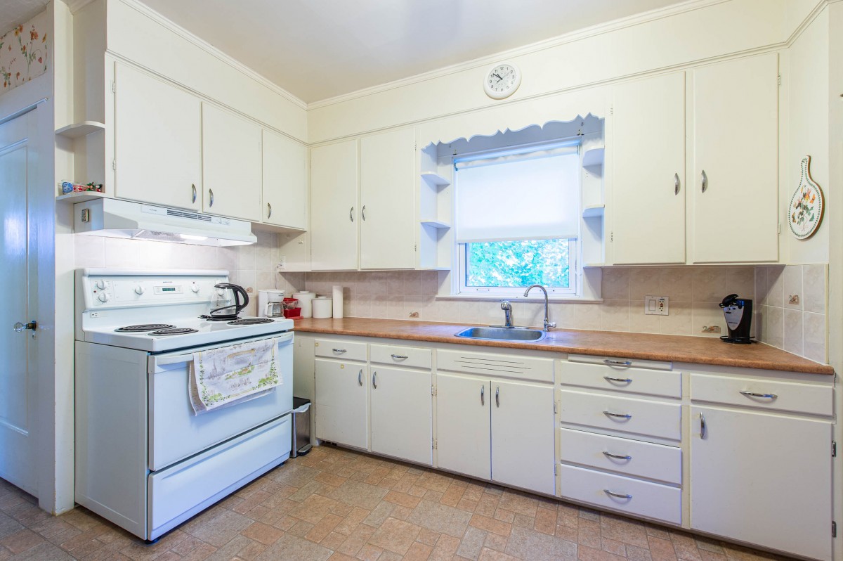 111 MOORE Avenue S, Waterloo, Ontario, Canada