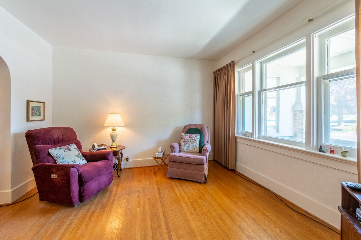 111 MOORE Avenue S, Waterloo, Ontario, Canada