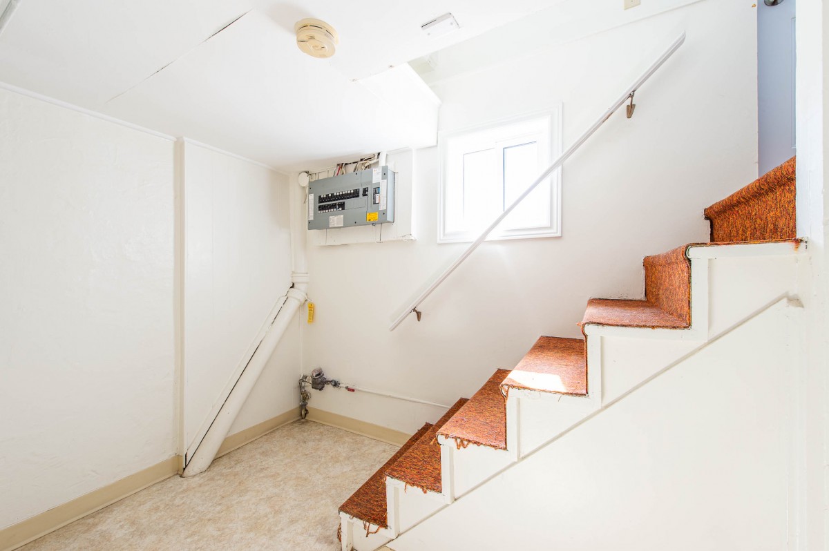 111 MOORE Avenue S, Waterloo, Ontario, Canada