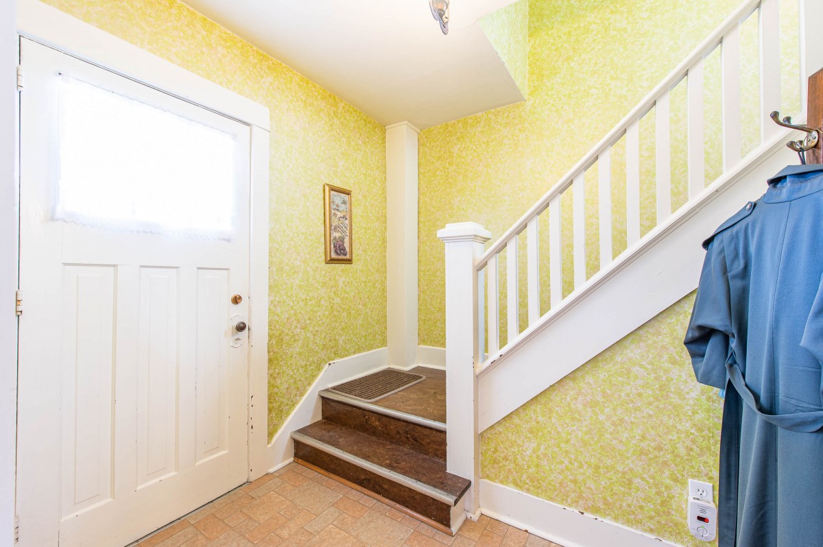 111 MOORE Avenue S, Waterloo, Ontario, Canada