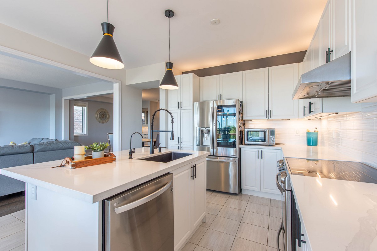 700 LINDEN Drive, Cambridge, Ontario N3H 5L5