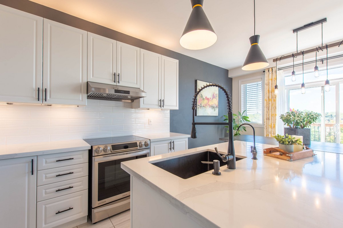 700 LINDEN Drive, Cambridge, Ontario N3H 5L5